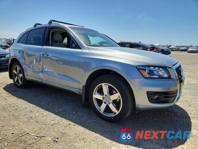 Czwarte zdjęcie samochodu z boku: 2010 AUDI Q5 PRESTIGE VIN:WA1VKAFP7AA054461 - miniatura