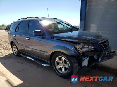 Czwarte zdjęcie samochodu z boku: 2007 KIA SORENTO BASE VIN:KNDJD736575709117 - miniatura