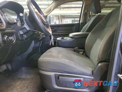 Zdjęcie 7 z 12 samochodu: 2020 RAM 2500 TRADESMAN VIN:3C6UR5CJ0LG104150 - miniatura