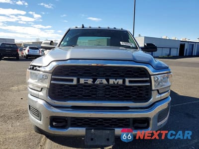 Piąte zdjęcie samochodu w środku: 2022 RAM 3500 TRADESMAN VIN:3C63R2GL4NG289733 - miniatura
