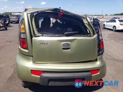 Zdjęcie 6 z 13 samochodu: 2011 KIA SOUL + VIN:KNDJT2A23B7335657 - miniatura