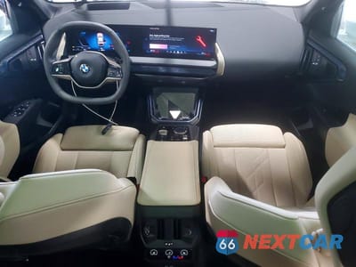 Zdjęcie 8 z 12 samochodu: 2025 BMW X3 30 XDRIVE VIN:5UX53GP09S9Z63584 - miniatura