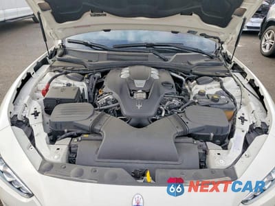 Zdjęcie 11 z 12 samochodu: 2020 MASERATI GHIBLI VIN:ZAM57XSA8L1351443 - miniatura