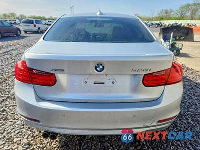 Zdjęcie 6 z 13 samochodu: 2015 BMW 328 XI VIN:WBA3B3G5XFNR85927 - miniatura