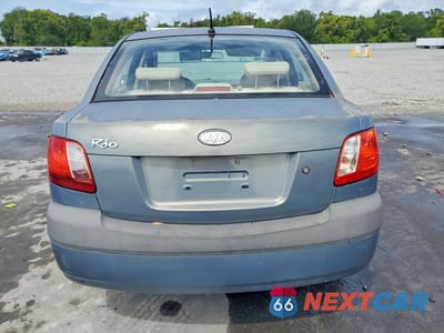 Zdjęcie 6 z 12 samochodu: 2007 KIA RIO BASE VIN:KNADE123776211927 - miniatura