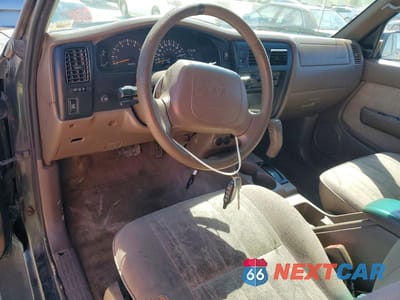 Zdjęcie 8 z 12 samochodu: 2000 TOYOTA TACOMA XTRACAB PRERUNNER VIN:4TASM92N1YZ653420 - miniatura