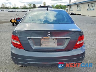 Zdjęcie 6 z 12 samochodu: 2014 MERCEDES-BENZ C 300 4MATIC VIN:WDDGF8AB3ER318683 - miniatura