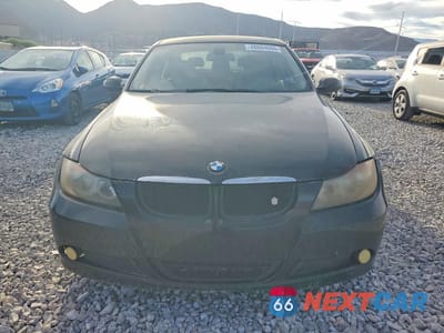 Piąte zdjęcie samochodu w środku: 2006 BMW 325 I VIN:WBAVB13516KX38221 - miniatura