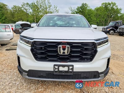 Piąte zdjęcie samochodu w środku: 2024 HONDA PILOT ELITE VIN:5FNYG1H83RB036276 - miniatura