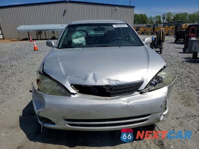 Piąte zdjęcie samochodu w środku: 2002 TOYOTA CAMRY SE V6 VIN:4T1BF32K02U511433 - miniatura