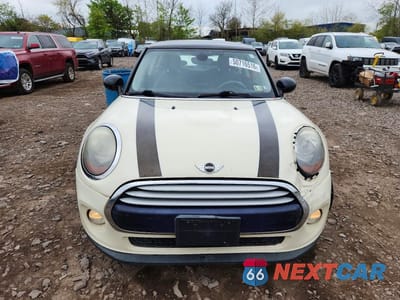 Piąte zdjęcie samochodu w środku: 2015 MINI COOPER VIN:WMWXM5C5XF3B34366 - miniatura