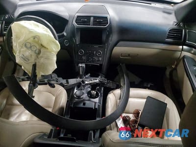Zdjęcie 8 z 14 samochodu: 2018 FORD EXPLORER XLT VIN:1FM5K8D85JGC35545 - miniatura
