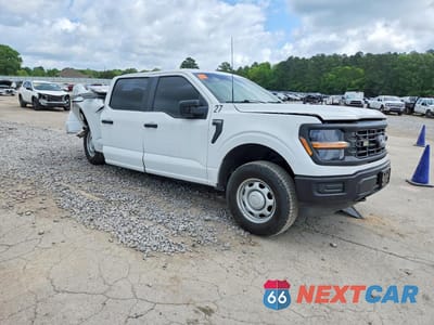 Czwarte zdjęcie samochodu z boku: 2025 FORD F-150 VIN:1FTFW1L57SKD64008 - miniatura