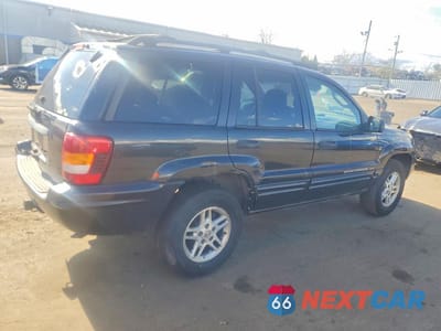 Trzecie zdjęcie samochodu z tyłu: 2004 JEEP GRAND CHEROKEE LAREDO VIN:1J4GW48S64C367851 - miniatura