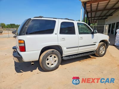 Trzecie zdjęcie samochodu z tyłu: 2004 GMC YUKON VIN:1GKEC13Z04J279984 - miniatura