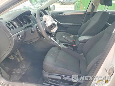 Zdjęcie 7 z 12 samochodu: 2016 VOLKSWAGEN JETTA SE VIN:3VWB67AJ5GM333791 - miniatura