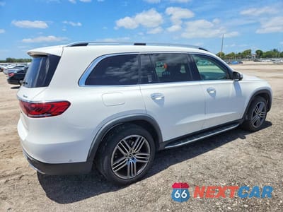 Trzecie zdjęcie samochodu z tyłu: 2021 MERCEDES-BENZ GLS 450 4MATIC VIN:4JGFF5KE3MA379974 - miniatura