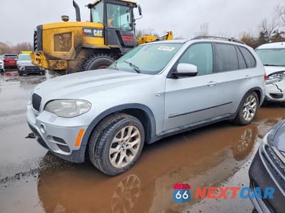 2012 BMW X5 XDRIVE35I 5UXZV4C5XCL749204 - główne zdjęcie licytacji z USA - miniatura