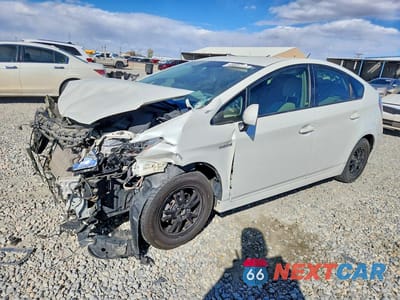 2015 TOYOTA PRIUS TWO JTDKN3DU8F1872342 - główne zdjęcie licytacji z USA - miniatura
