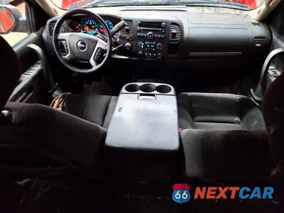 Zdjęcie 8 z 13 samochodu: 2010 GMC SIERRA K1500 SLE VIN:3GTRKVE36AG238532 - miniatura