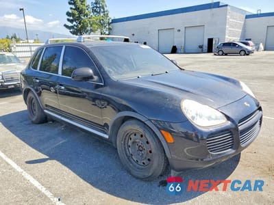 Czwarte zdjęcie samochodu z boku: 2003 PORSCHE CAYENNE VIN:WP1AC29P13LA90297 - miniatura