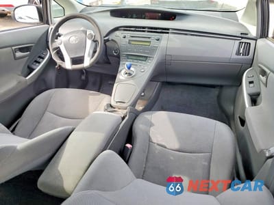 Zdjęcie 8 z 13 samochodu: 2010 TOYOTA PRIUS II VIN:JTDKN3DU6A5153222 - miniatura