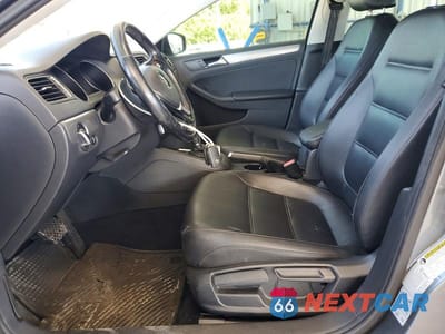 Zdjęcie 7 z 12 samochodu: 2017 VOLKSWAGEN JETTA SE VIN:3VWDB7AJ0HM391992 - miniatura