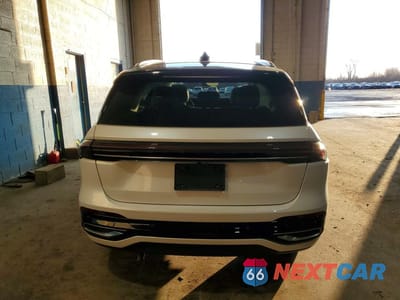 Zdjęcie 6 z 13 samochodu: 2024 LINCOLN NAUTILUS BLACK LABEL VIN:5LMPJ9JA3RJ854875 - miniatura