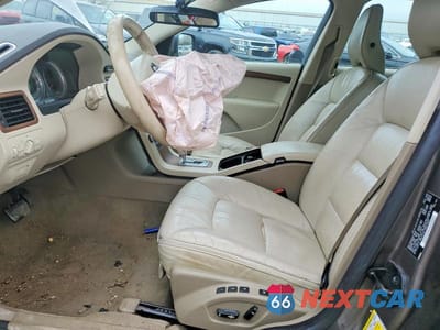 Zdjęcie 7 z 13 samochodu: 2010 VOLVO XC70 3.2 VIN:YV4960BZ3A1084163 - miniatura
