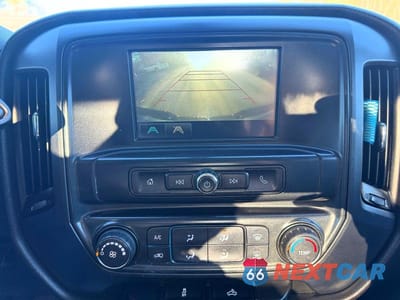 Zdjęcie 10 z 11 samochodu: 2018 CHEVROLET SILVERADO K1500 CUSTOM VIN:1GCVKPEC8JZ339419 - miniatura