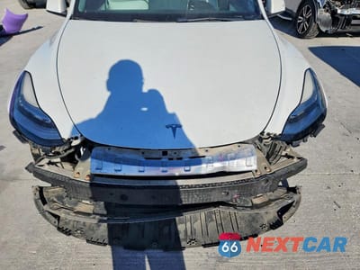 Zdjęcie 11 z 13 samochodu: 2022 TESLA MODEL Y VIN:7SAYGDEEXNF422959 - miniatura