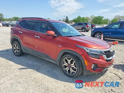 Czwarte zdjęcie samochodu z boku: 2022 KIA SELTOS SX VIN:KNDETCA24N7237653 - miniatura