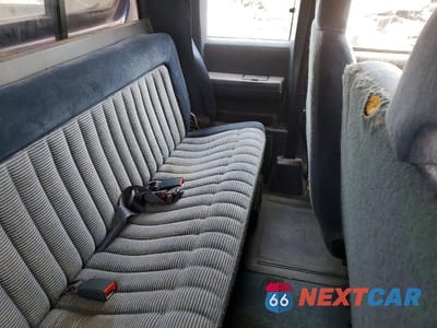 Zdjęcie 10 z 12 samochodu: 1994 CHEVROLET GMT-400 K2500 VIN:1GCGK29NXRE105101 - miniatura