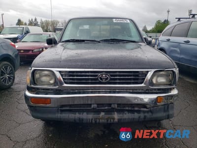 Piąte zdjęcie samochodu w środku: 1995 TOYOTA TACOMA BASE VIN:4TAUN53B8SZ013165 - miniatura