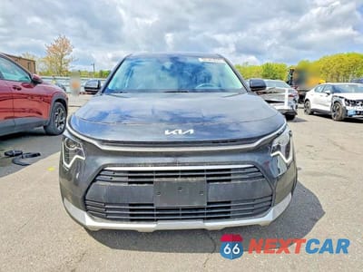 Piąte zdjęcie samochodu w środku: 2026 KIA NIRO LX VIN:KNDCP3LE0T5336692 - miniatura