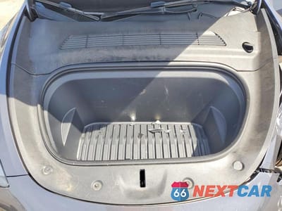 Zdjęcie 12 z 13 samochodu: 2023 TESLA MODEL Y VIN:7SAYGAEE2PF836805 - miniatura