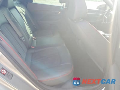 Zdjęcie 10 z 12 samochodu: 2021 HYUNDAI SONATA SEL PLUS VIN:5NPEJ4J28MH132099 - miniatura