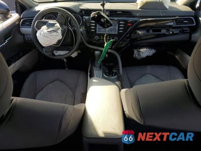 Zdjęcie 8 z 12 samochodu: 2020 TOYOTA CAMRY LE VIN:4T1L11AK6LU975370 - miniatura