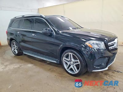 Czwarte zdjęcie samochodu z boku: 2017 MERCEDES-BENZ GLS 550 4MATIC VIN:4JGDF7DE1HA790358 - miniatura