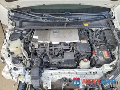 Zdjęcie 11 z 13 samochodu: 2017 TOYOTA PRIUS FOUR VIN:JTDKARFU2H3035914 - miniatura