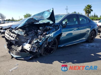2025 TOYOTA CAMRY SE 4T1DAACK3SU082752 - główne zdjęcie licytacji z USA - miniatura