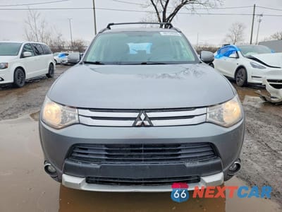 Piąte zdjęcie samochodu w środku: 2015 MITSUBISHI OUTLANDER SE VIN:JA4JZ3AX0FZ602984 - miniatura