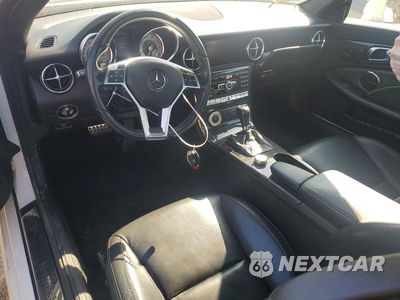 Zdjęcie 8 z 12 samochodu: 2015 MERCEDES-BENZ SLK 250 VIN:WDDPK4HA3FF109903 - miniatura