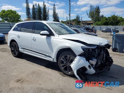 Czwarte zdjęcie samochodu z boku: 2025 AUDI Q7 PREMIUM PLUS VIN:WA1LVBF73SD025494 - miniatura