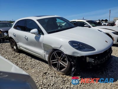 Czwarte zdjęcie samochodu z boku: 2023 PORSCHE MACAN BASE VIN:WP1AA2A51PLB21053 - miniatura