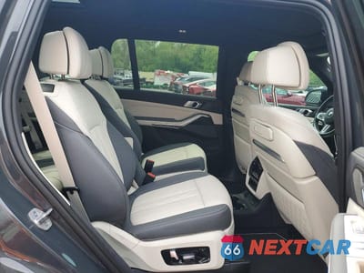 Zdjęcie 11 z 13 samochodu: 2025 BMW X7 M60I VIN:5UX33EM02S9X33188 - miniatura
