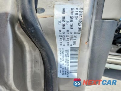 Zdjęcie 14 z 14 samochodu: 2002 JEEP GRAND CHEROKEE OVERLAND VIN:1J8GW68J12C183285 - miniatura