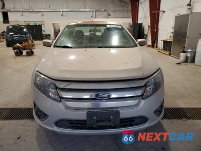 Piąte zdjęcie samochodu w środku: 2010 FORD FUSION SE VIN:3FAHP0HG3AR311008 - miniatura