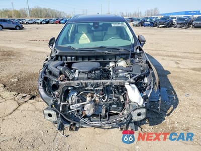Piąte zdjęcie samochodu w środku: 2017 CADILLAC XT5 PREMIUM LUXURY VIN:1GYKNERS6HZ166374 - miniatura