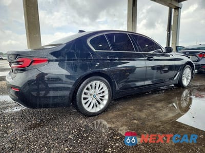 Trzecie zdjęcie samochodu z tyłu: 2022 BMW 530 I VIN:WBA53BH05NCK27457 - miniatura